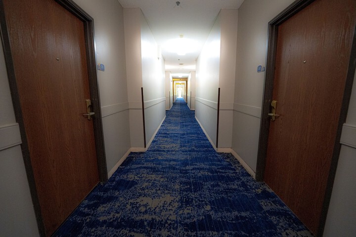 Ballroom/Hall 22 of 28