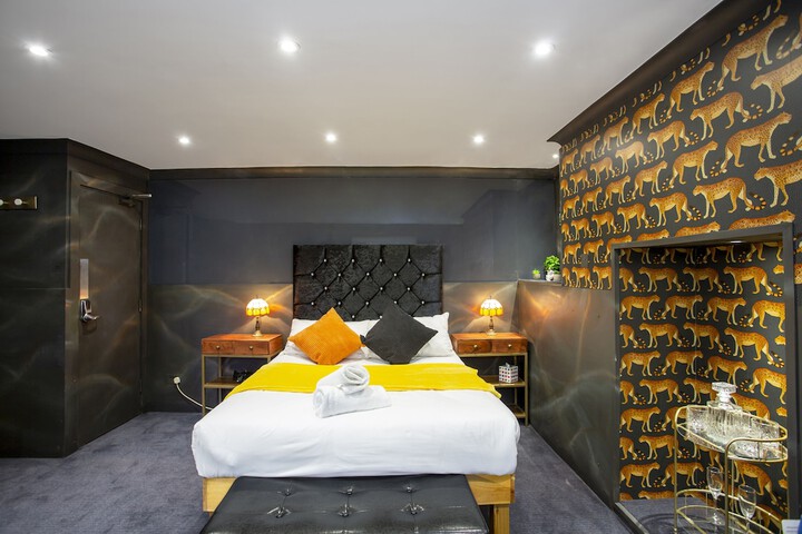 Room 57 of 344