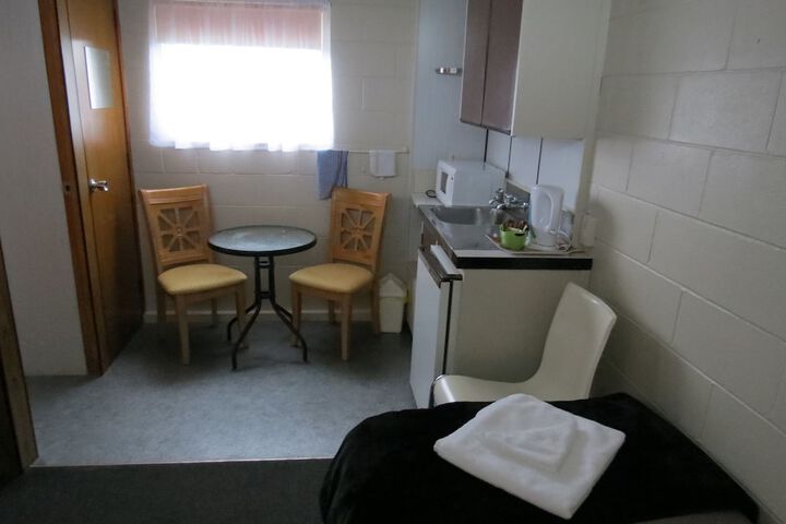 Room 3 of 6