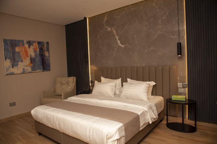 Room 13 of 54