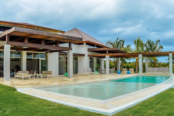 Pool 41 of 58