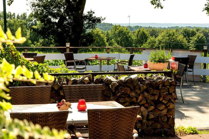 Sundeck 55 of 63