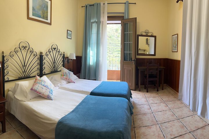 Room 5 of 19