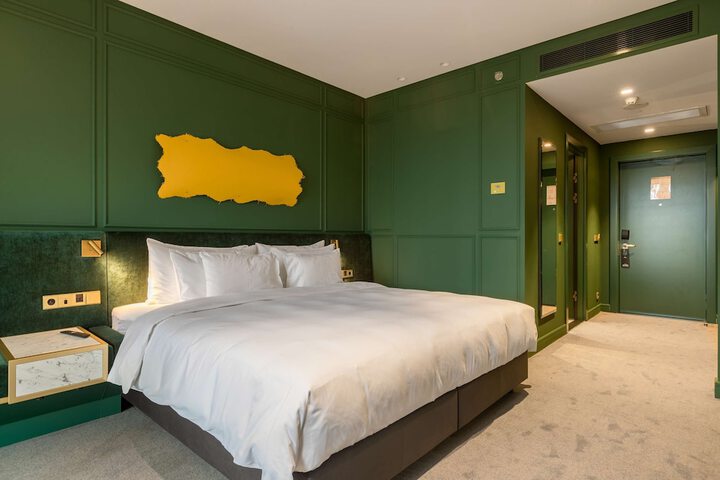 Room 50 of 280