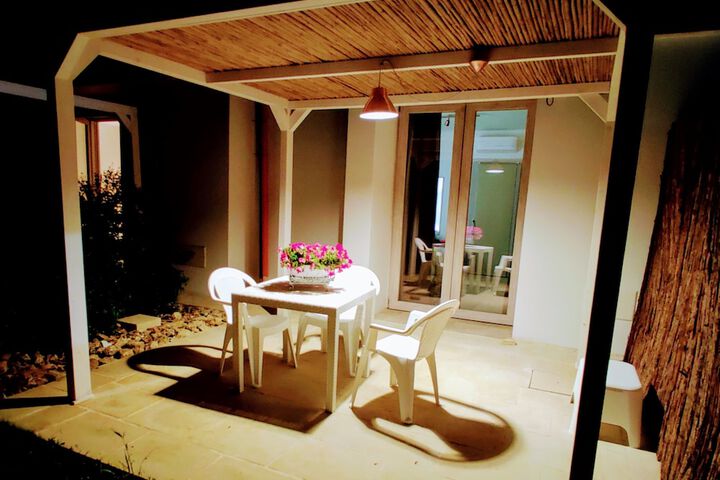 Terrace/Patio 3 of 8