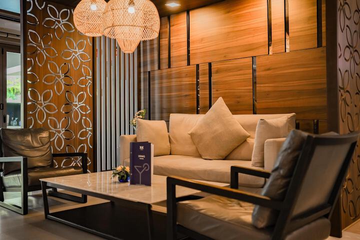 Hotel Lobby