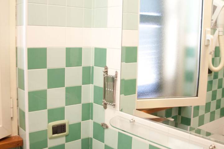 Clean Restrooms