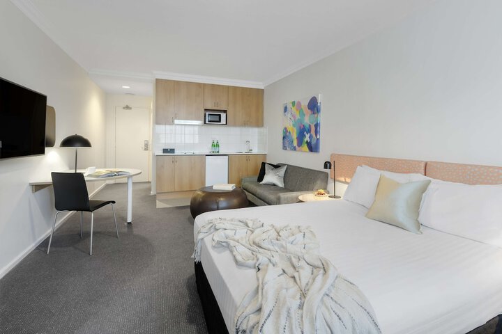 Room 15 of 37