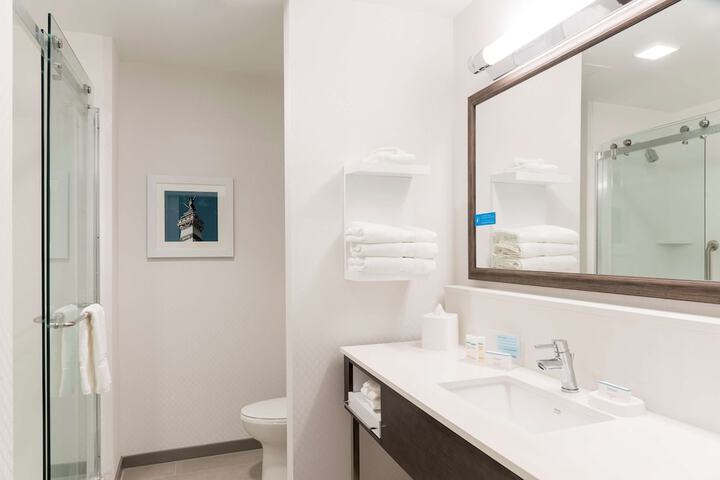 Bathroom shower