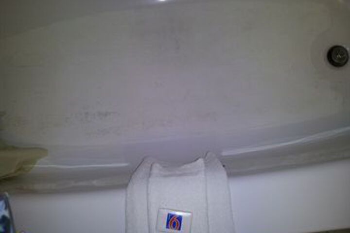 Deep Soaking Bathtub