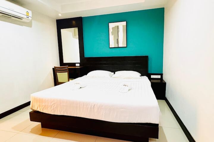 Room 37 of 91