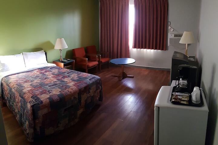 Room 13 of 39
