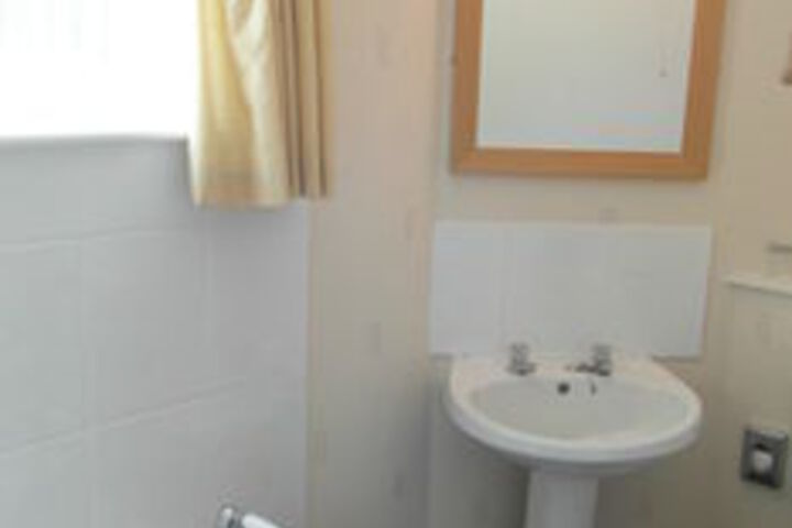Room 4 of 35