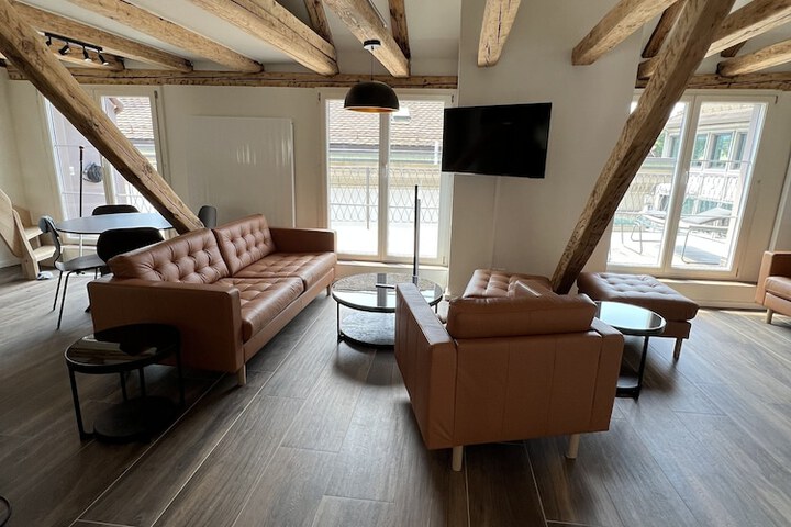 Room 4 of 40