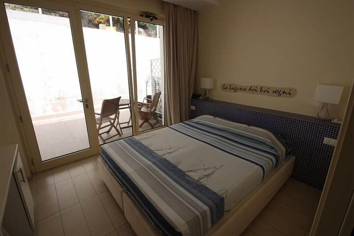 Room 34 of 39
