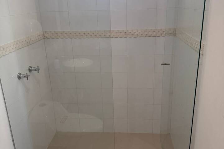 Room 12 of 26
