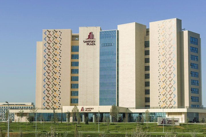 Savitsky Plaza