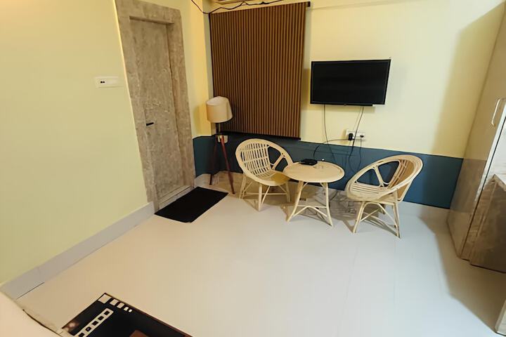 Room 14 of 19