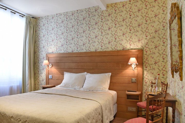 Room 3 of 13