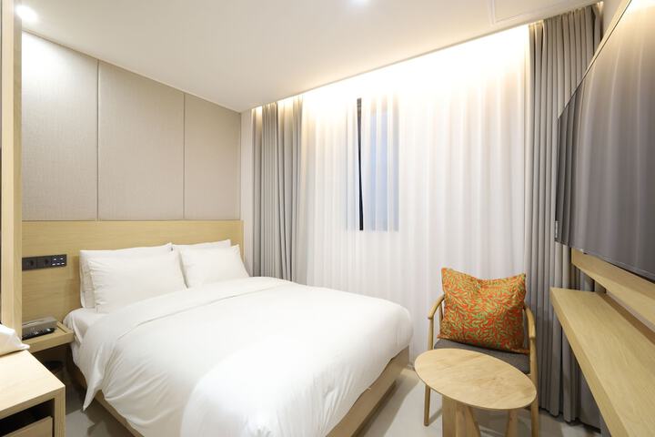 Room 21 of 75