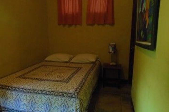Room 17 of 27
