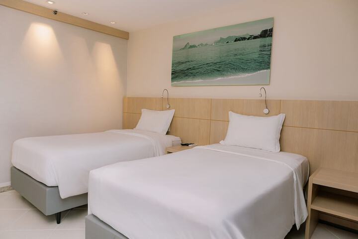 Room 32 of 92