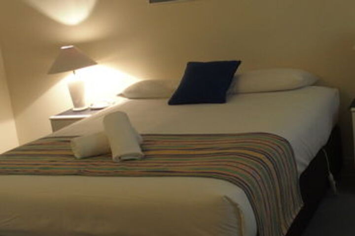 Room 14 of 30