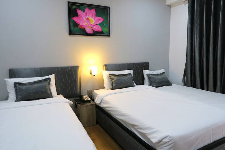Room 16 of 74