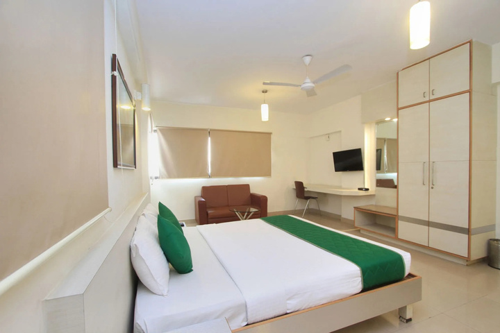 Room 3 of 9