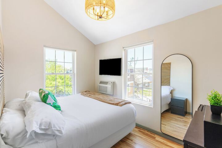 Room 10 of 75