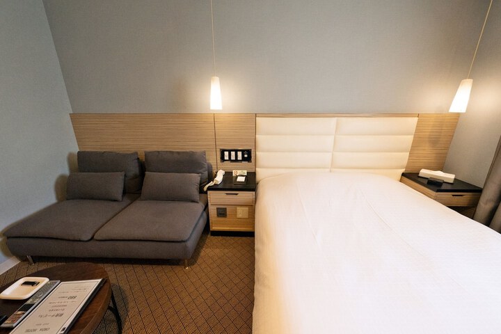 Room 185 of 239
