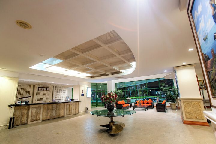 Guest Lobby