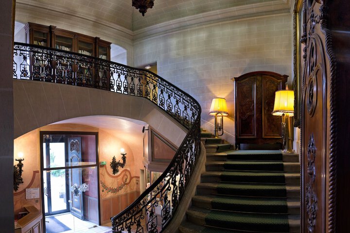 Hotel 2 of 40