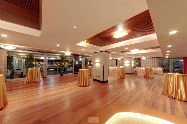 Hotel Interior 4 of 123
