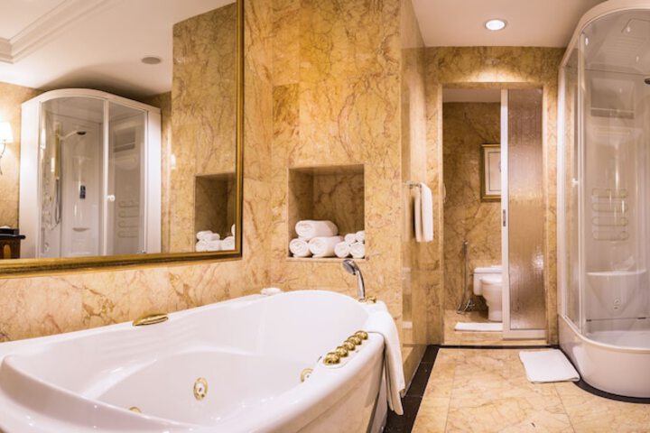 Clean Restrooms