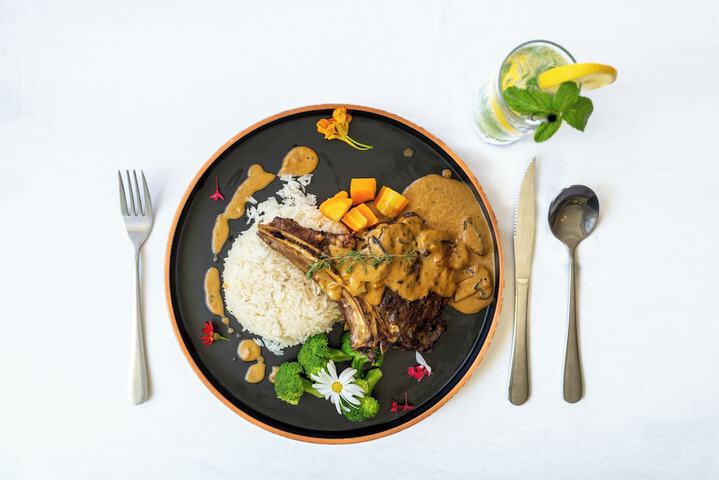 Dining 42 of 67