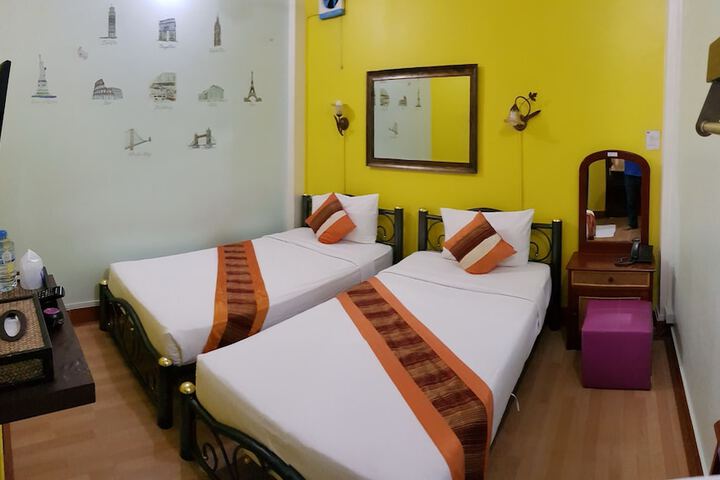 Room 33 of 55