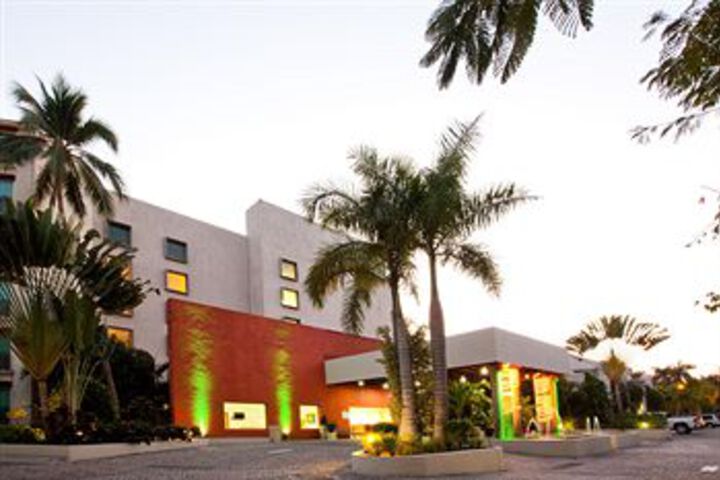 Holiday Inn Ixtapa