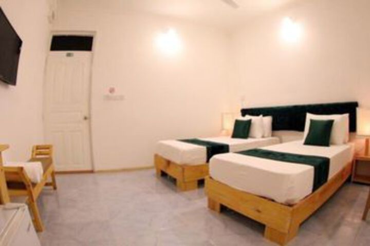 Room 17 of 26
