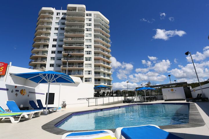 Pool 261 of 297