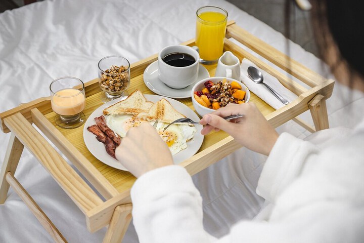 Breakfast/Coffee Service 40 of 44