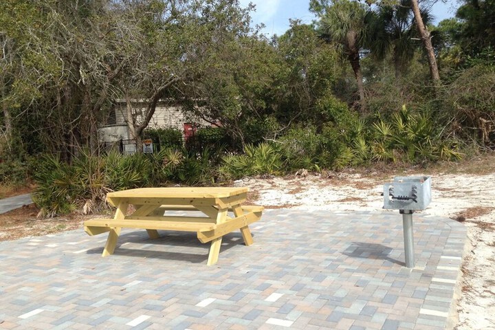 Property Grounds 21 of 23