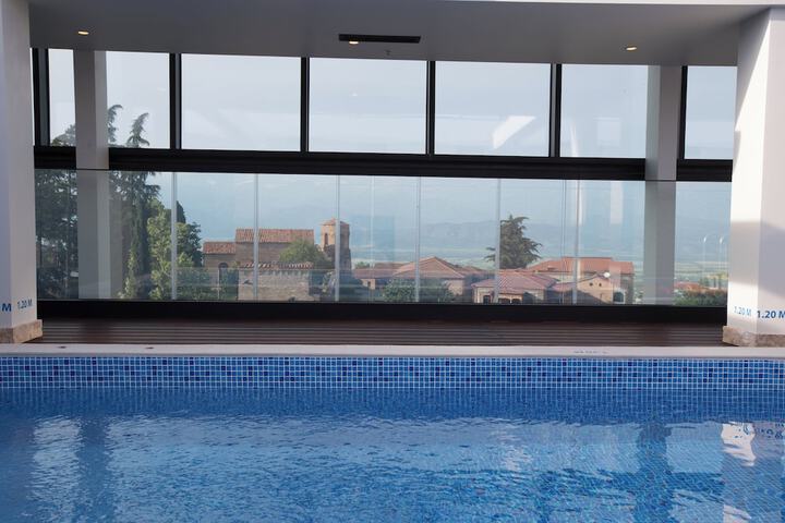 Pool 41 of 112