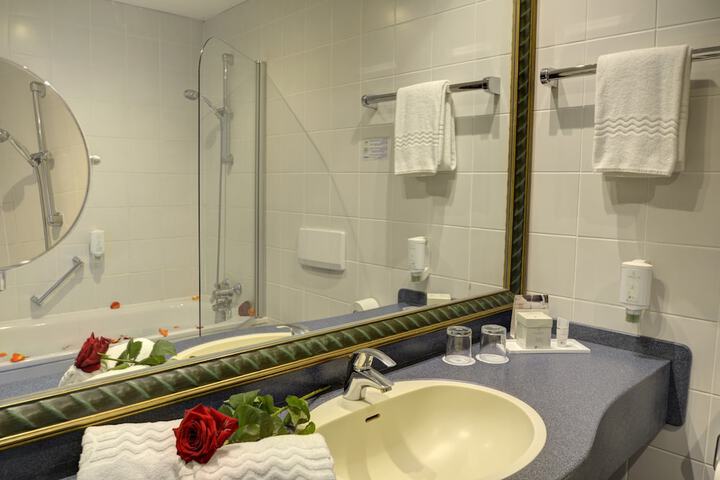 Clean Restrooms