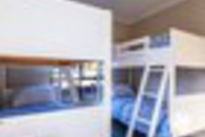 Room 35 of 120