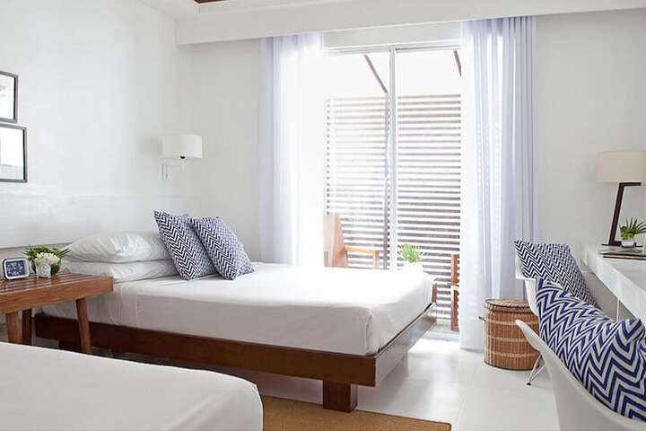 Room 8 of 20