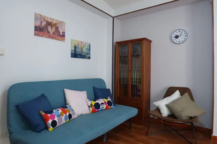 Room 3 of 17