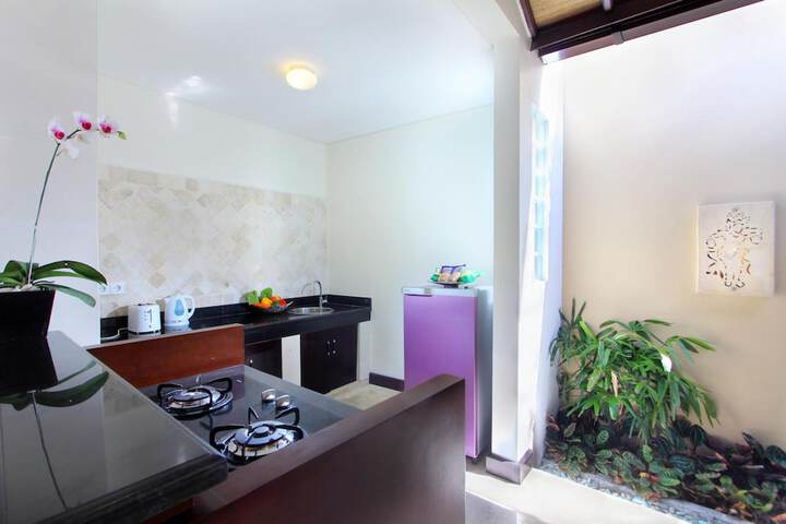 Private kitchenette