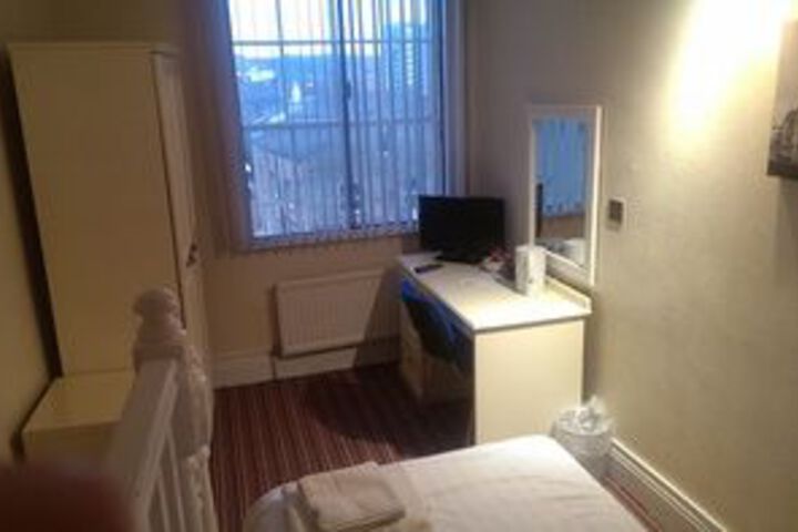 Room 109 of 117