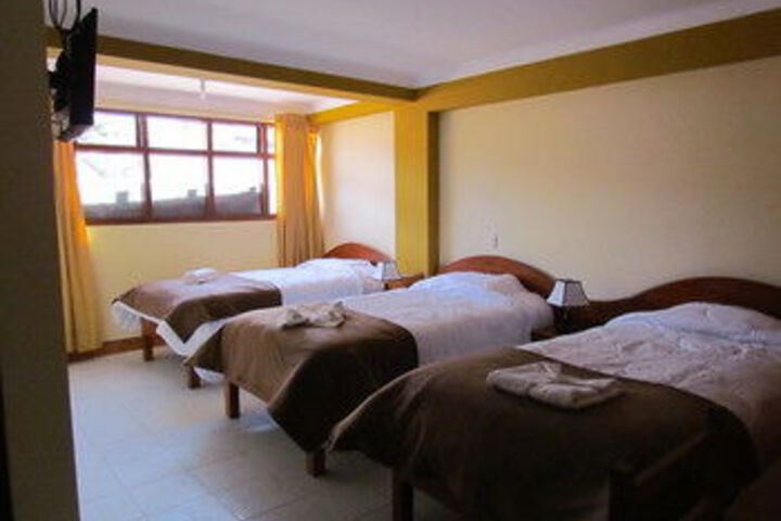 Room 10 of 34